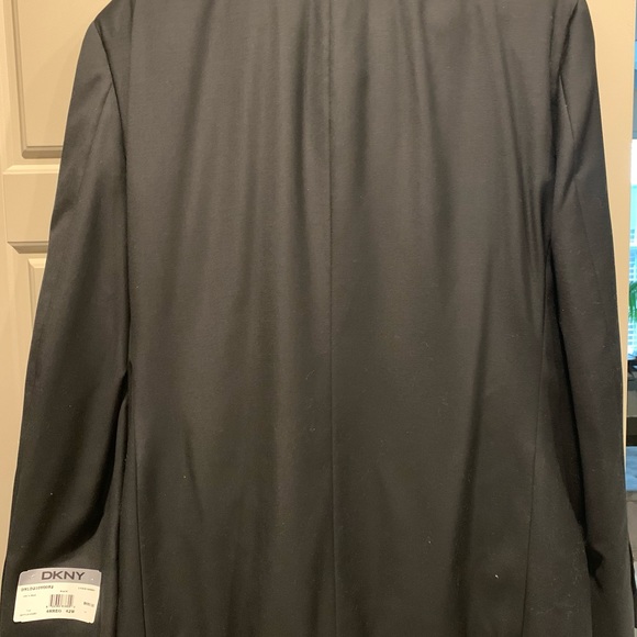 DKNY Men’s wool suit